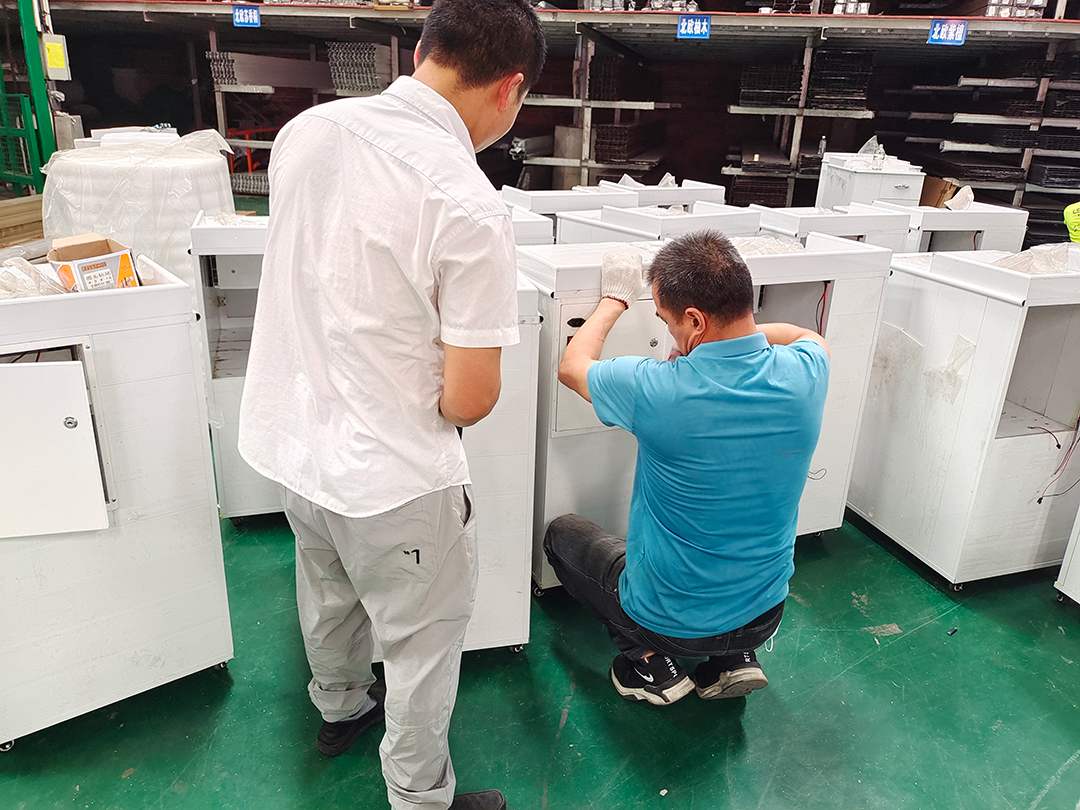 又一批高科技全鋁智能醫(yī)療柜出貨了！